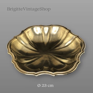 Brass decorative bowl for nuts and pastries Art Nouveau design vintage 70s tableware home decor gift brass wedding more to the article...