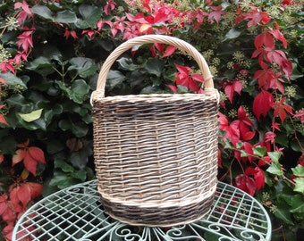 Panier en osier, panier rond