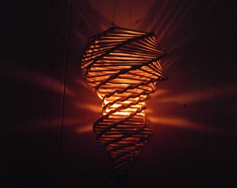 Lichtspirale aus heller geschälterWeide, groß, (2-fach-gewölbt )