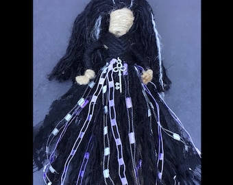 Muñeca de la diosa Hécate - Hecha a medida