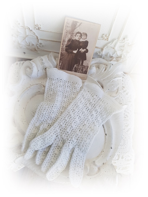 Antique Gloves Kids Victorian 03