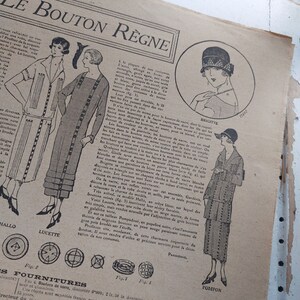 1924 Original Le Petit Echo de la Mode Shabby Newspaper image 3