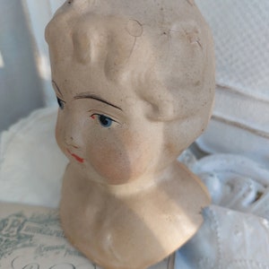 Tête de poupée ancienne en papier mâché vers 1930 image 5