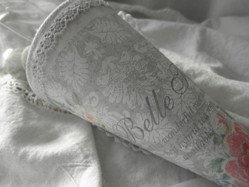 Shabby romantic pointed bag image 2