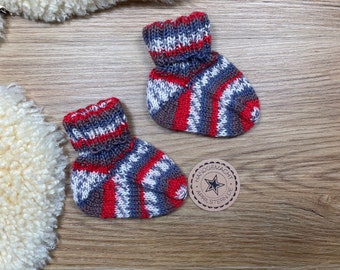 Babysocken handgestrickt Babysöckchen gestrickt Gr. 16 - 17 Geschenk Geburt Baby