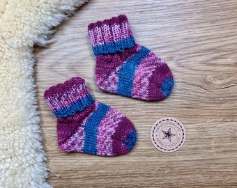 Babysocken handgestrickt bunt Gr. 16-17 Babysöckchen aus Wolle Stricksocken Baby