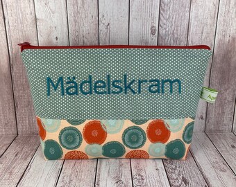 Kosmetiktasche personalisiert, Schlampermäppchen groß, Kulturtasche klein, Mädchenkram Tasche,