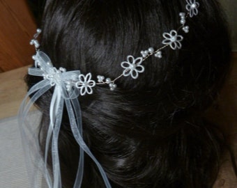 Delicate crown of hair for communion - vintage series