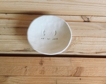 Customizable rustic ring dish wedding *pure white*