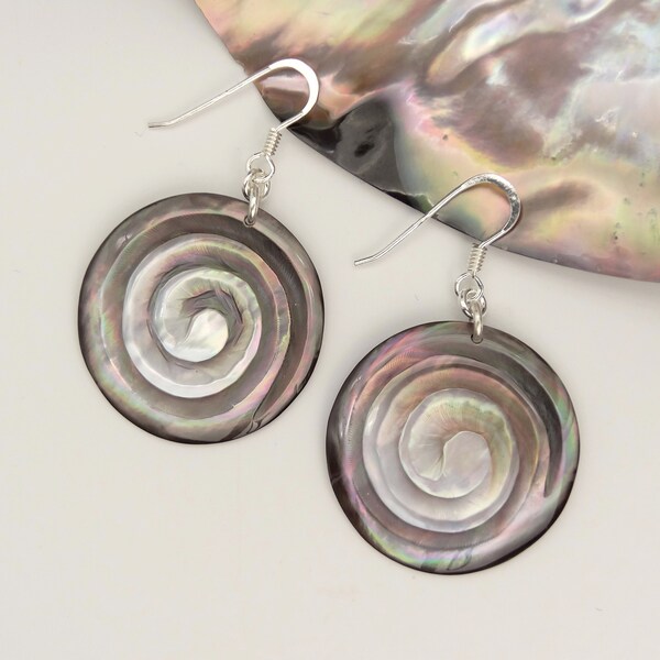 Perlmutt Ohrhänger  -  mother of pearl earrings