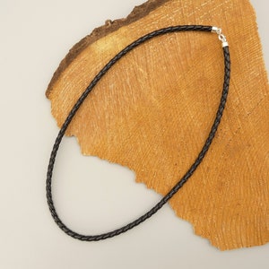 Collier chaîne en cuir tressé avec cadenas argenté 46 cm - collier chaîne en cuir tressé avec cadenas argenté 18,1 pouces