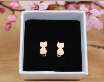 Stud earrings cat tomcat sitting rose gold