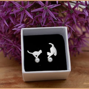 Stud earrings cats with pearls silver