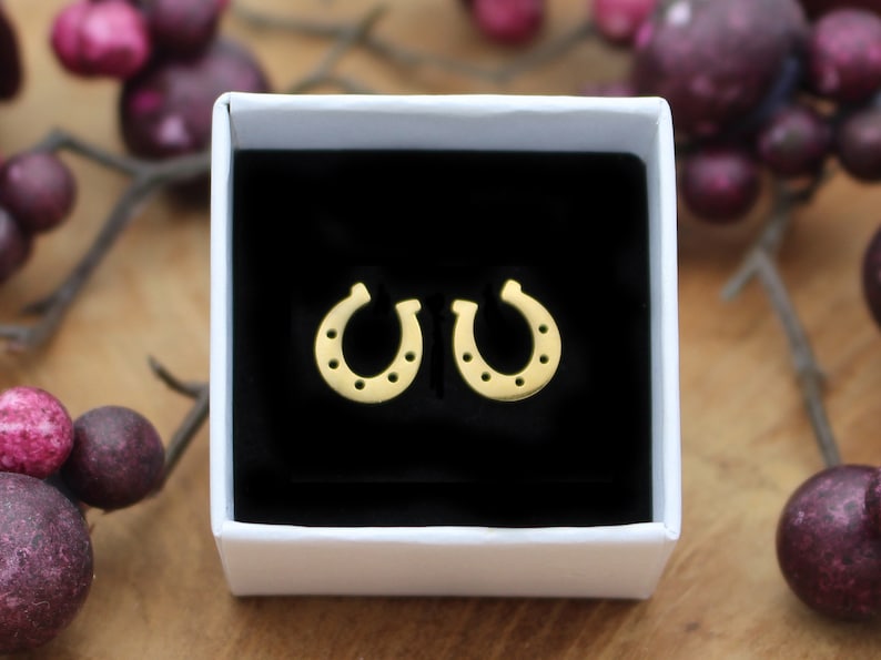 Stud earrings horseshoe luck choice of colors Gold