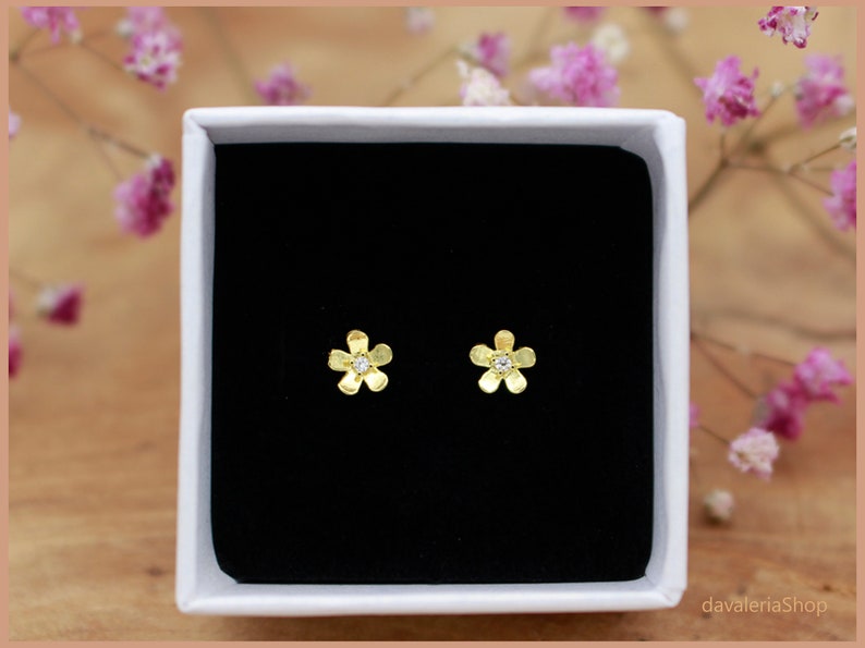 Earrings Flower Minimalist Zircon Glitter Gold image 3