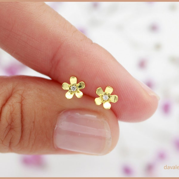 Earrings Flower Minimalist Zircon Glitter Gold