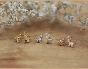 Reindeer & Christmas Tree winter christmas stud earrings - color picker