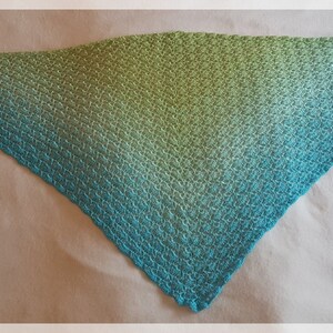 Crochet scarf, shoulder scarf gradient green-turquoise image 3