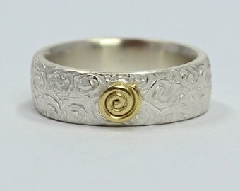 Ring, 925 Silber, mit Struktur und Goldspirale