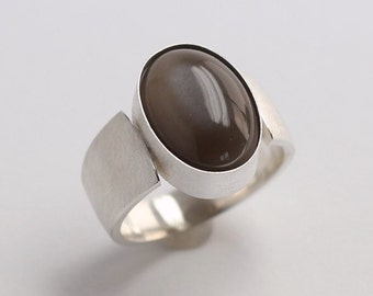 Bague large avec pierre de lune noire en argent 925