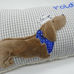 Almohada de peluche Perro salchicha Teckel Perro salchicha con el nombre deseado bordado Almohada de bautismo Perro salchicha pequeño para abrazar Almohada con nombre de perro de caza grau Karo