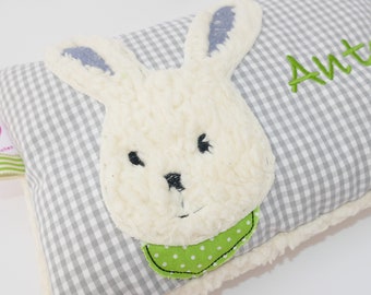 Kuschelkissen  Hase  Hasenjunge mit gesticktem Wunschnamen Kaninchen Kissen mit Wunschnamen für Taufe oder Geburt