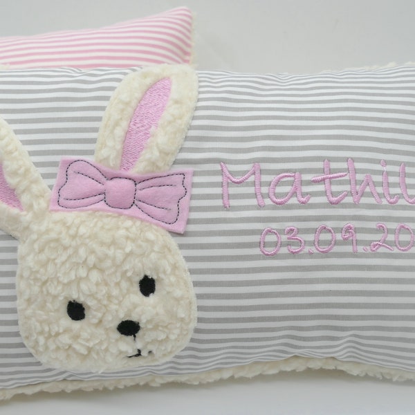 Ostergeschenk Kuschelkissen Hase mit Filzschleife - Hasenmädchen Wunschnamen Taufkissen Geburtskissen - Schmusekissen Kissen mit Namen