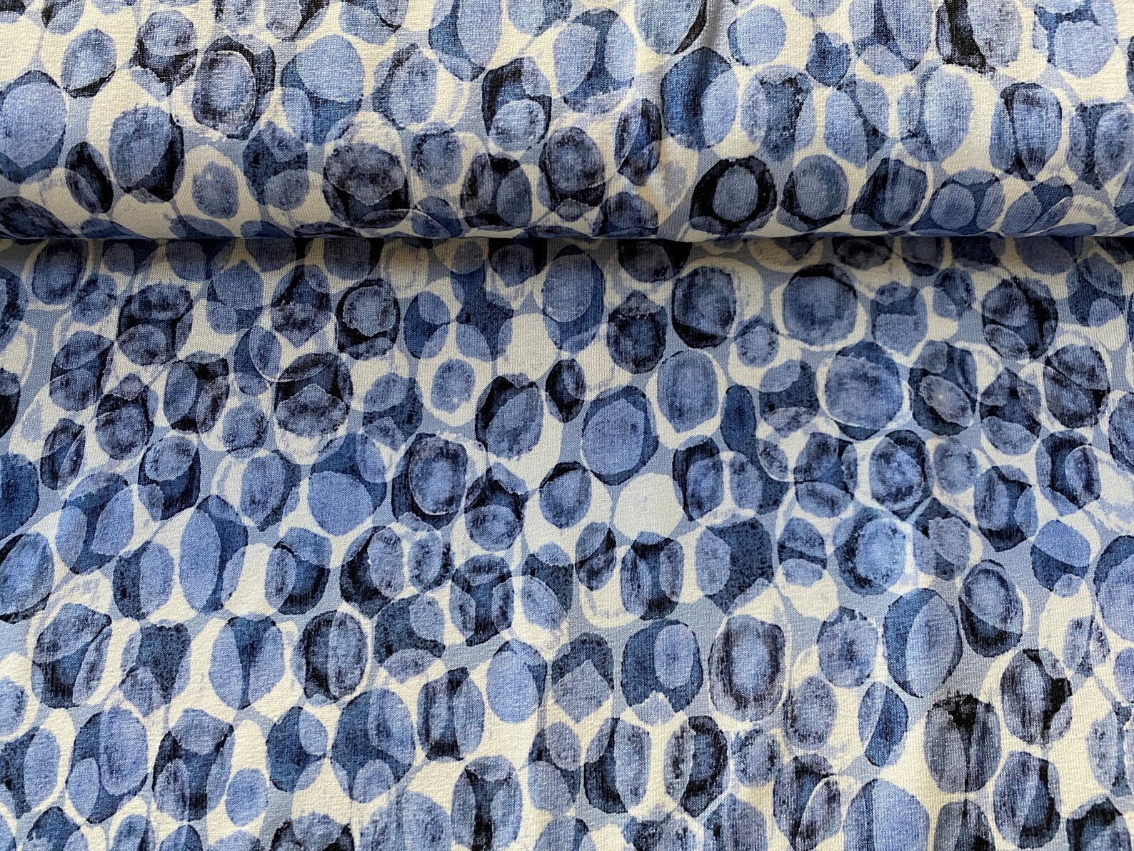 1780 Euro/m ViskoseJersey BLUE DOTS Tupfen frische Etsy