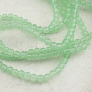 Jade Perle 4 mm pastellgrün Strang 39 cm