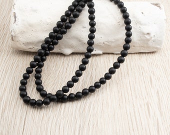 Onyx matt schwarz runde Perle  4 mm,   Strang 39 cm
