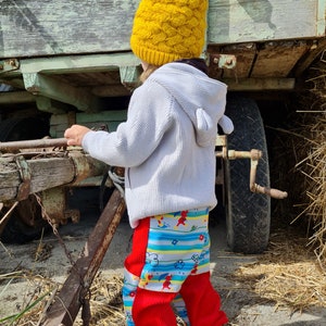 Manchesterbyxor, med softshellfoder, färgglatt snigeltryck, lekplatsbyxor, vida manchesterbyxor, baggybyxor