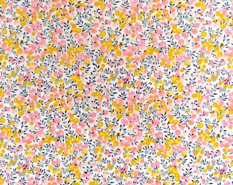 Wiltshire Bud Tana Lawn™ 100% Cotton Liberty Fabrics Cotton Spring/Summer Collection small daisies scattered flowers flowers