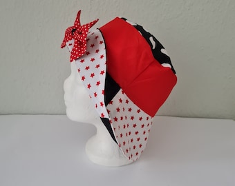 Clown hat in black, red and white