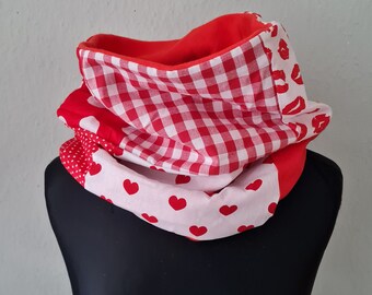Carnival scarf, loop red and white