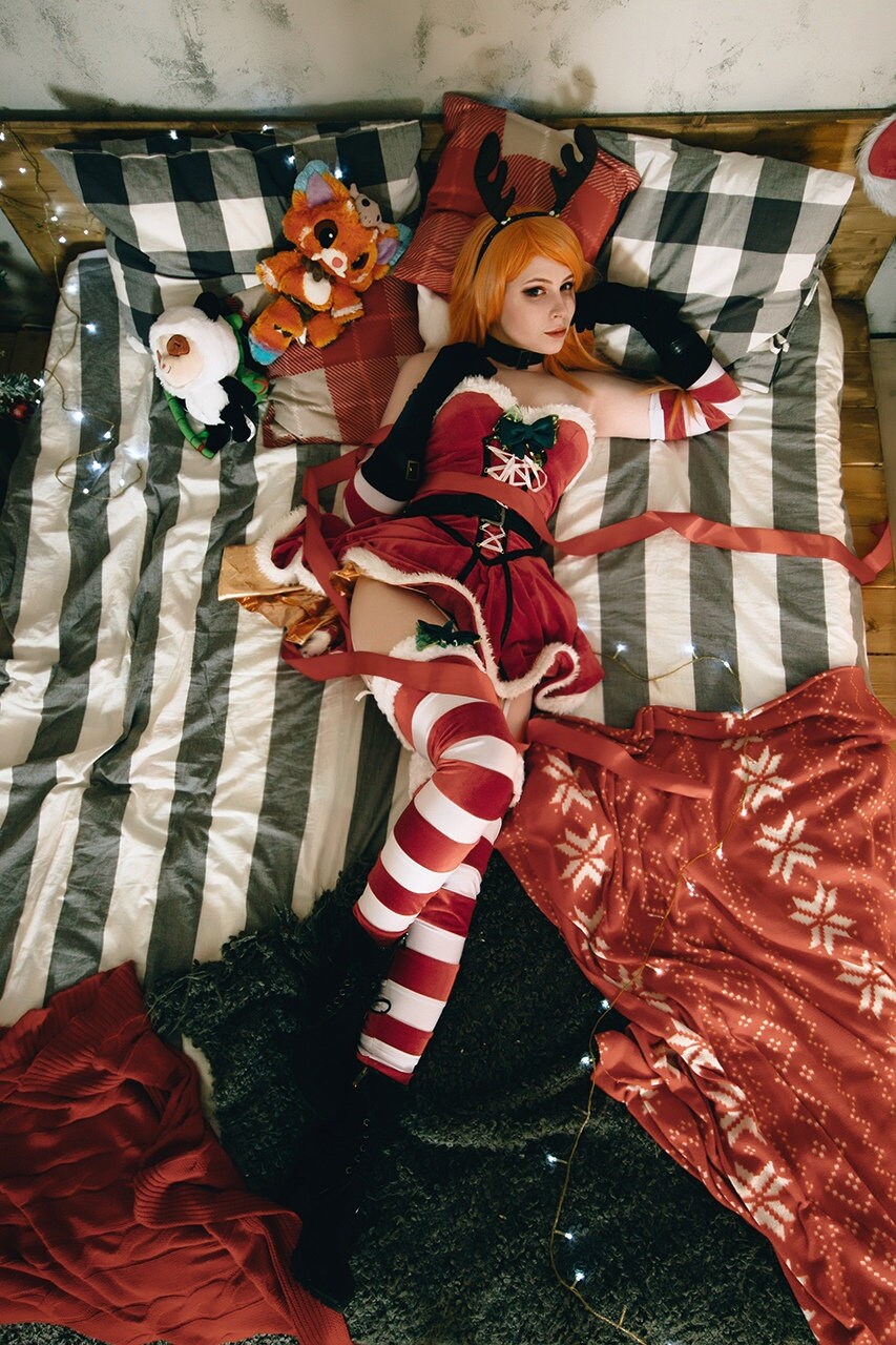 MADE TO ORDER Slay Belle Katarina Cosplay and Craft From | Etsy Denmark