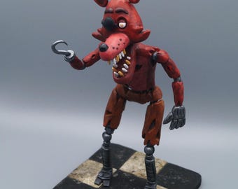 フレディーズ　着せ替え　アクション　フィギュア Amazon.co.jp: Five Nights at Freddy's Figures 6点セット FNAF 可動