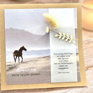 Trauerkarte für Pferdefreund Reiter Strand Blatt Trockenblume mit Spruch