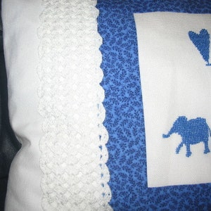 Pillow Cover Blue-white image 2