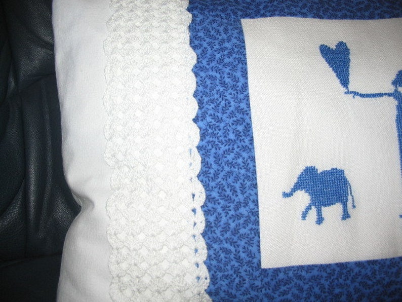 Pillow Cover Blue-white image 2