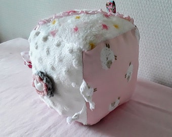 Play cube, motor skills cube, baby cube, baby, activity cube, handmade, tactile cube