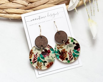 5.00 ACRYLIC EARRING SALE!  Fall Floral Circle Acrylic & Wood Earrings, Trendy Style, Disc Earrings, Fall Earrings, Botanical Earrings