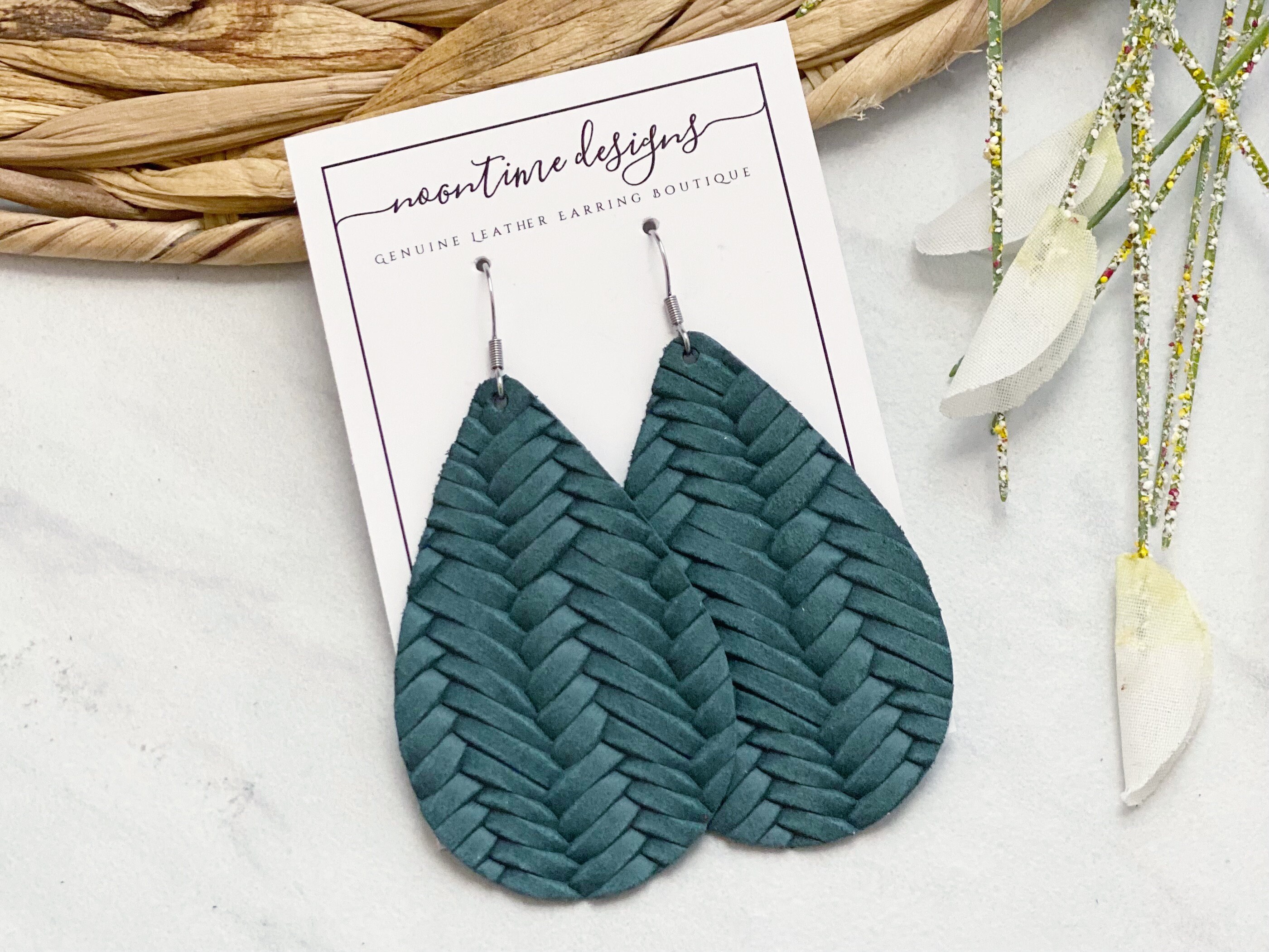 Silver Herringbone Leather Teardrop Earrings – Eleven10Leather and Designs