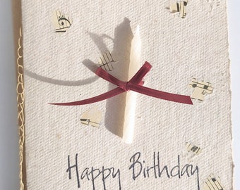 Büttenkarte Geburtstagskerze, handgeschöpfte Glückwunschkarte mit Noten-Konfetti und Kerze