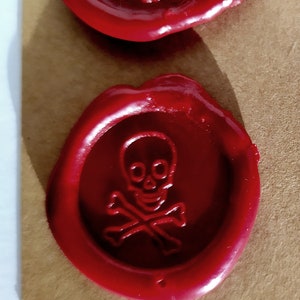 10 Totenkopf-Siegel selbstklebend, Wachssiegel-Aufkleber für Piratengeburtstag, Halloween oder Karneval Bild 4