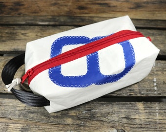 Sail toiletry bag