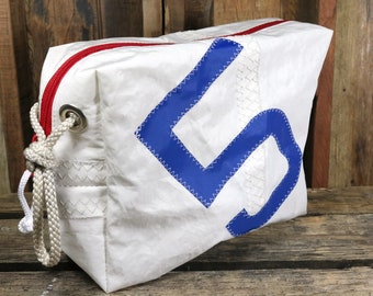 “AHOI” XL toiletry bag made of sail