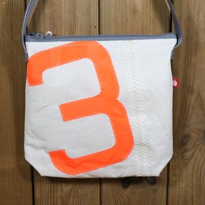 Umhängetasche klein aus Segel Upcycling