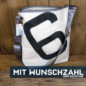 Umhängetasche gross personalisierbar aus Segel Upcycling