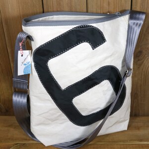 Umhängetasche Segel Upcycling