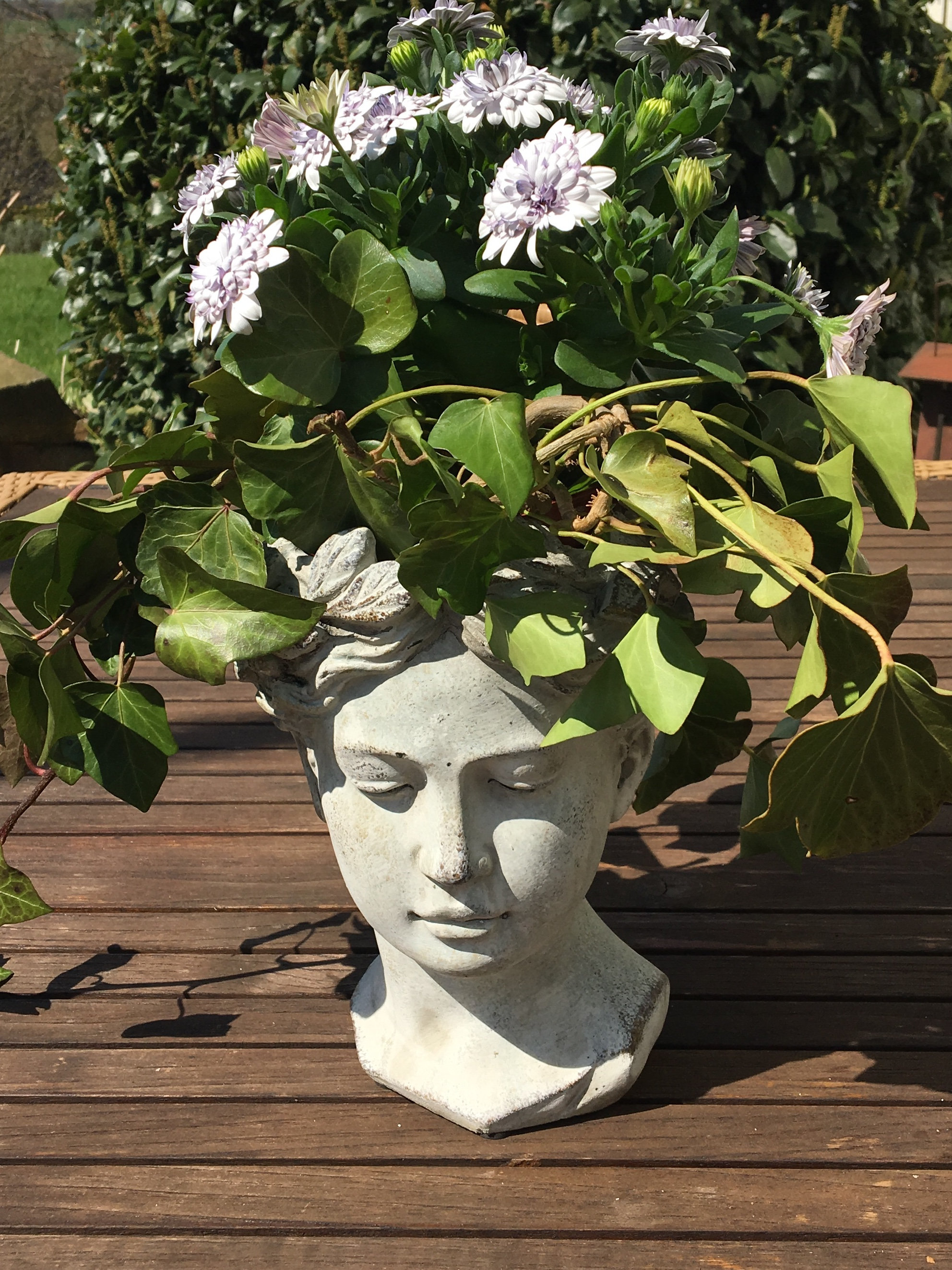 Pflanzkopf ,Frauenkopf, Keramik, 16x15x22 cm oder 18x17x27cm Figur Pflanzbüste, Büste, Blumentopf, Übertopf, Jardiniere,Pflanztopf, Beton